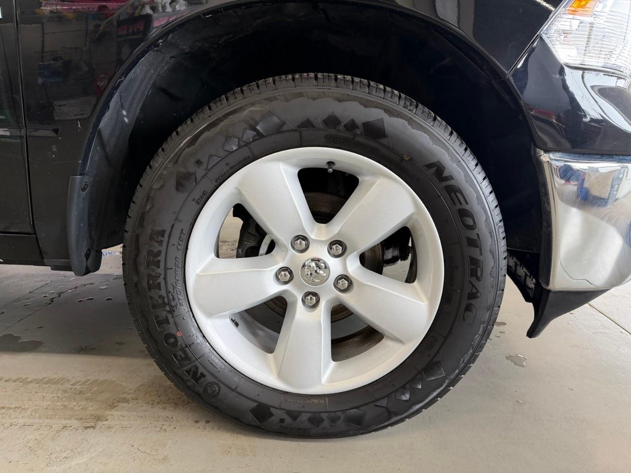 2023 RAM 1500 Classic Crew cab Photo