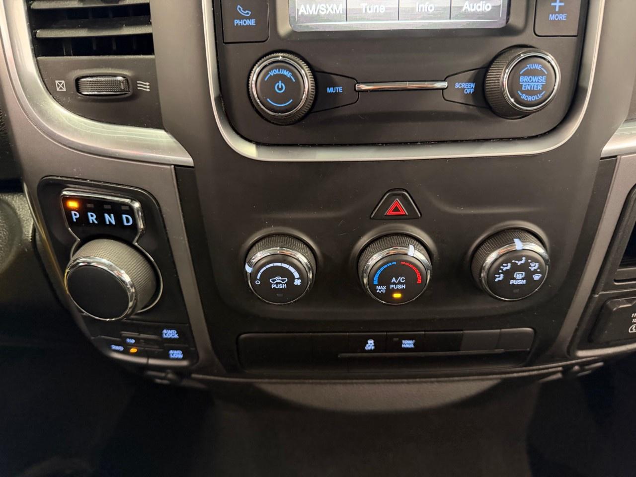 2023 RAM 1500 Classic Crew cab Photo