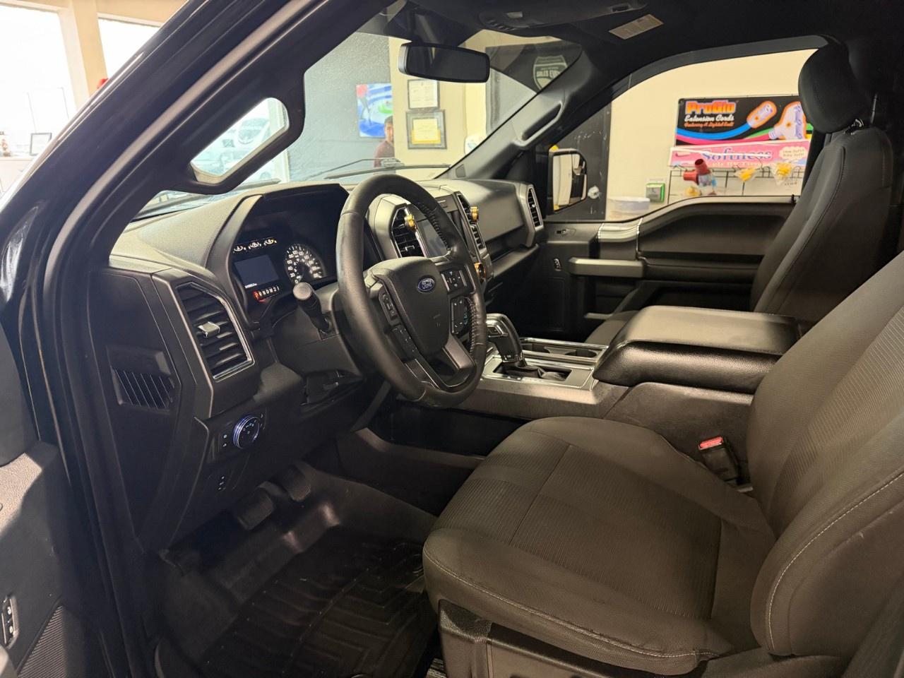 2017 Ford F-150 XL Photo