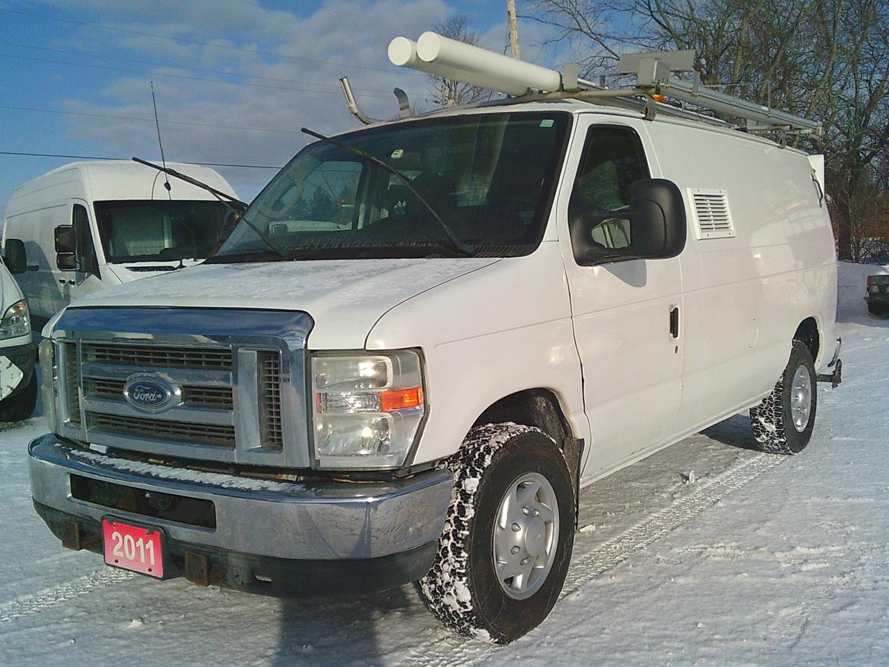 2011 Ford Econoline E-350 Super Duty Commercial Photo