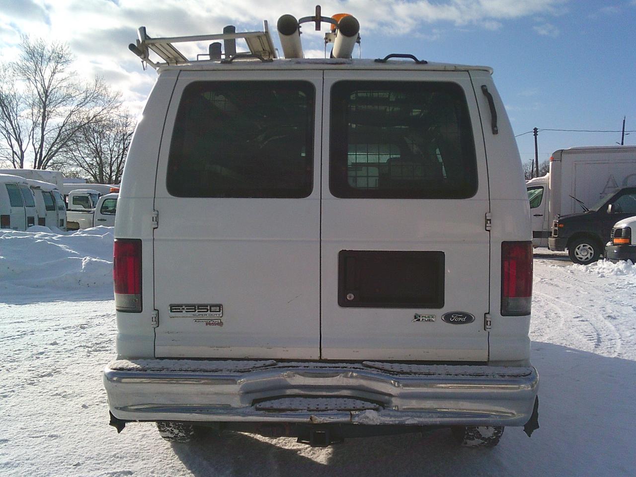 2011 Ford Econoline E-350 Super Duty Commercial Photo