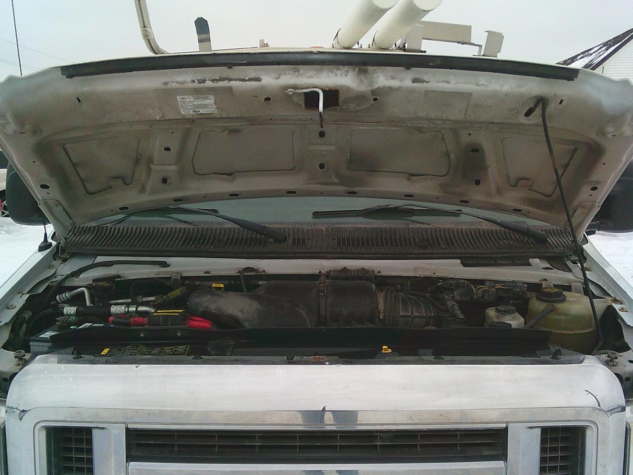 2011 Ford Econoline E-350 Super Duty Commercial Photo