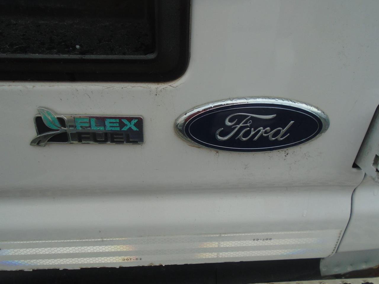 2011 Ford Econoline E-350 Super Duty Commercial Photo