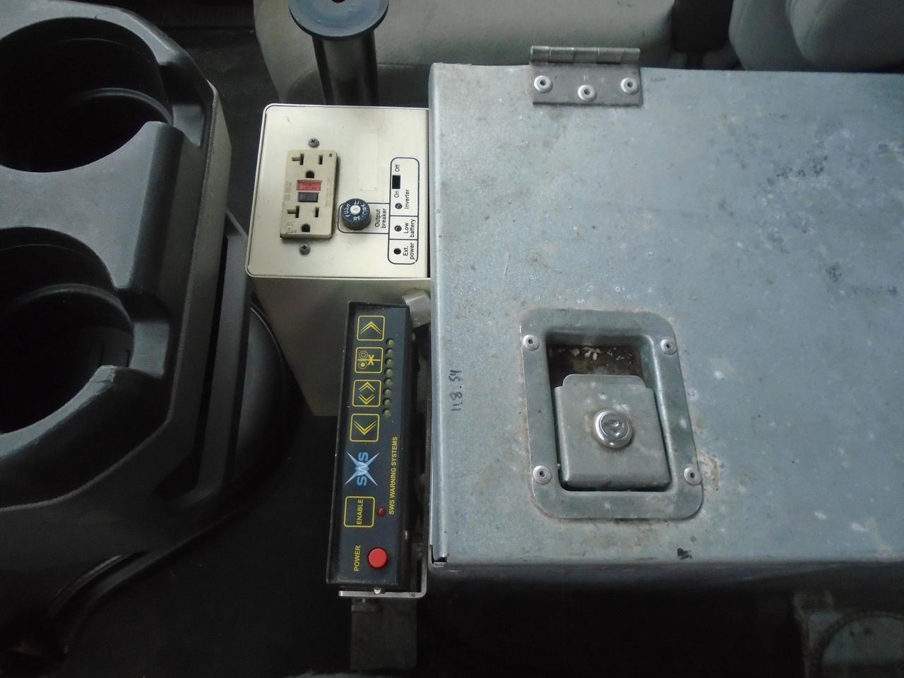 2011 Ford Econoline E-350 Super Duty Commercial Photo