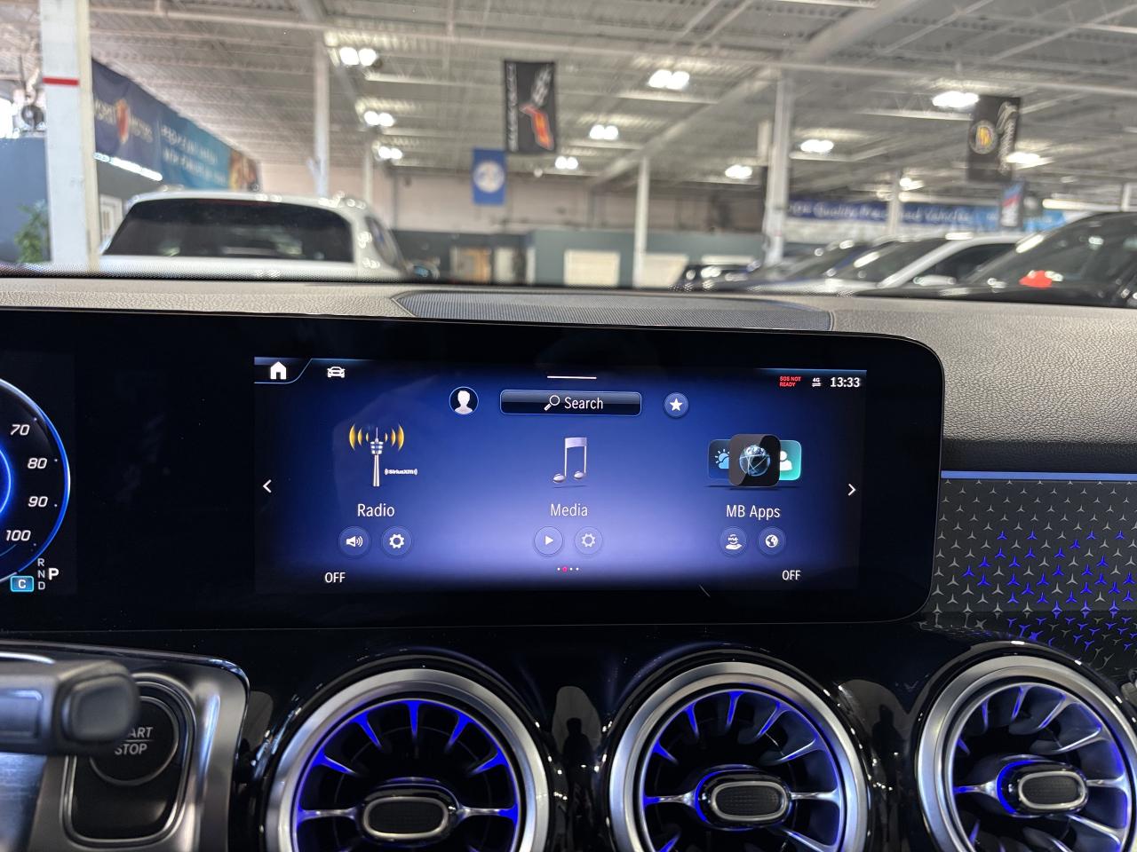 2025 Mercedes-Benz EQB EQB300|4MATIC|CLUSTERNAV|BURMESTER|CREAMLEATHER|++ Photo