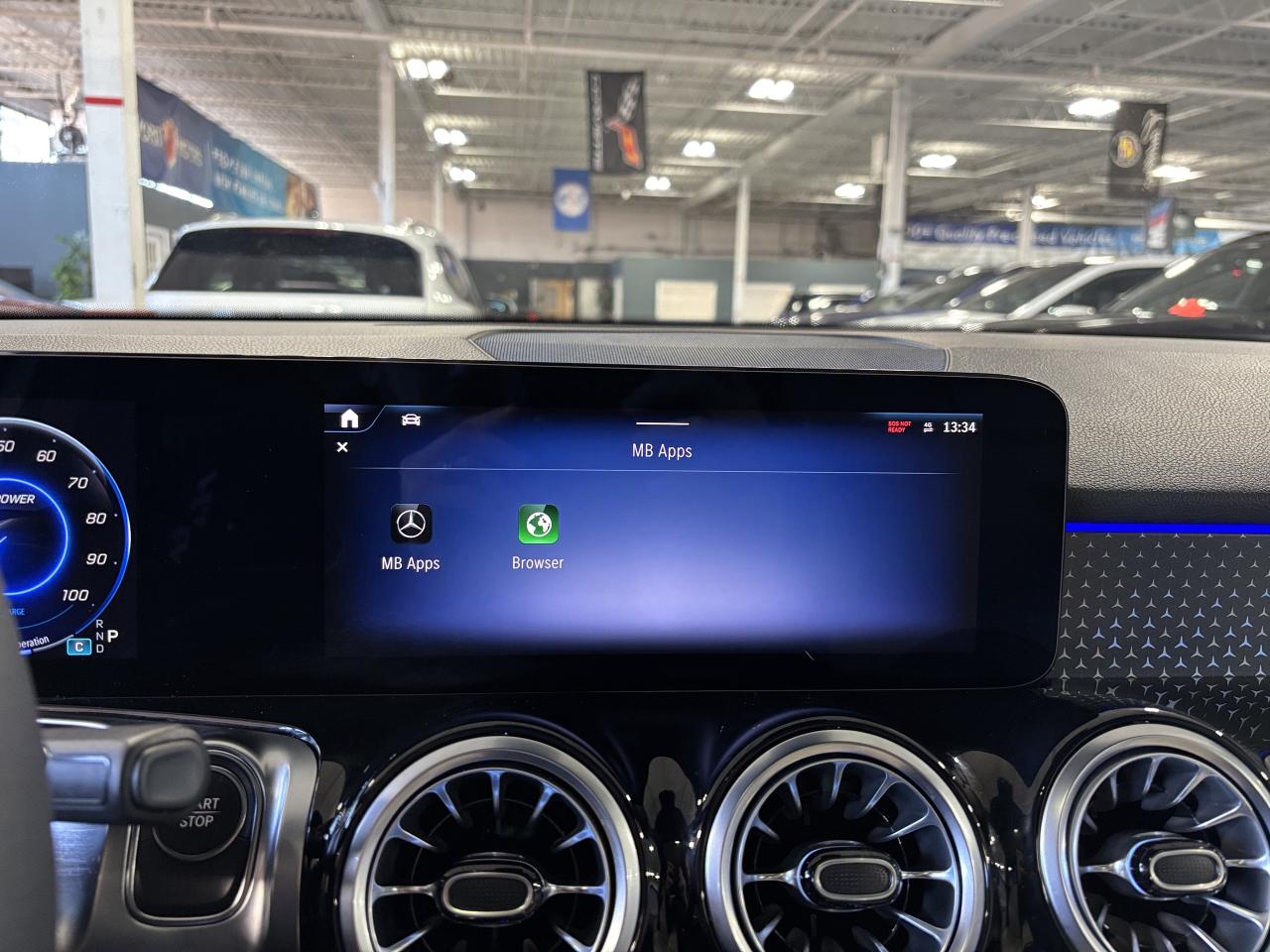 2025 Mercedes-Benz EQB EQB300|4MATIC|CLUSTERNAV|BURMESTER|CREAMLEATHER|++ Photo