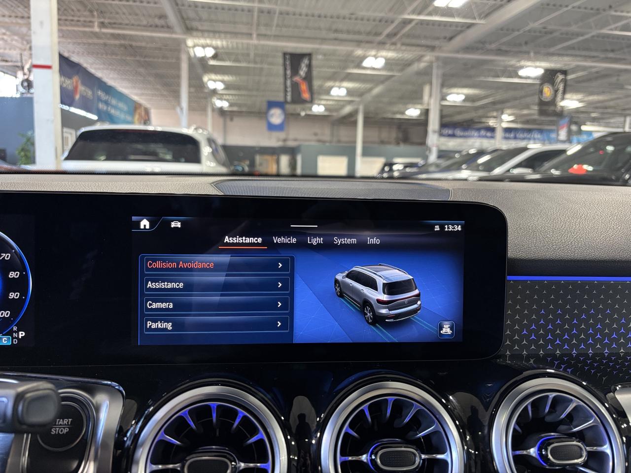 2025 Mercedes-Benz EQB EQB300|4MATIC|CLUSTERNAV|BURMESTER|CREAMLEATHER|++ Photo