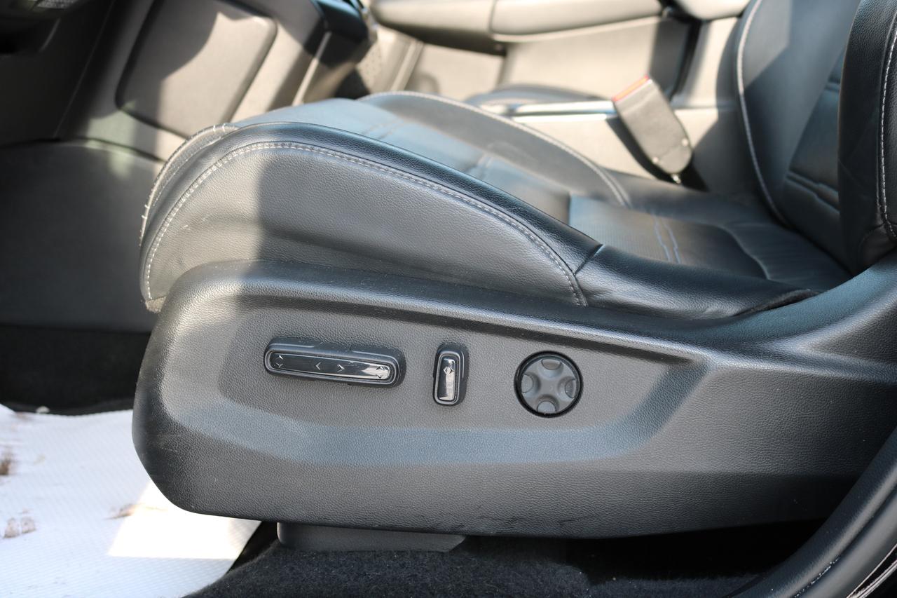 2021 Honda CR-V Black Edition AWD Photo