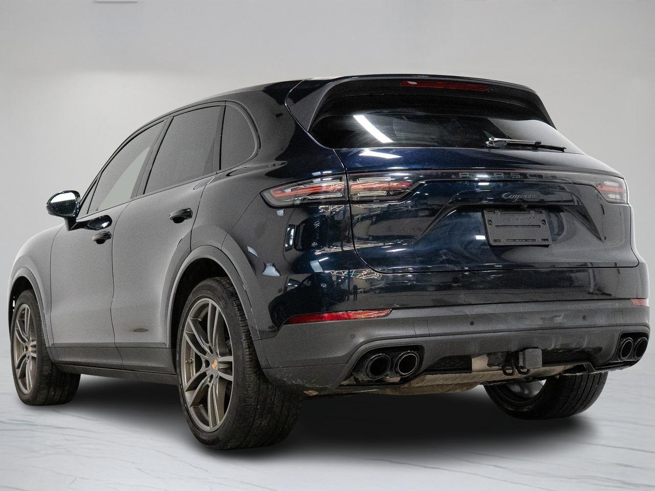 2022 Porsche Cayenne PLATINUM EDITION | PREMIUM PLUS | 21 IN Photo4