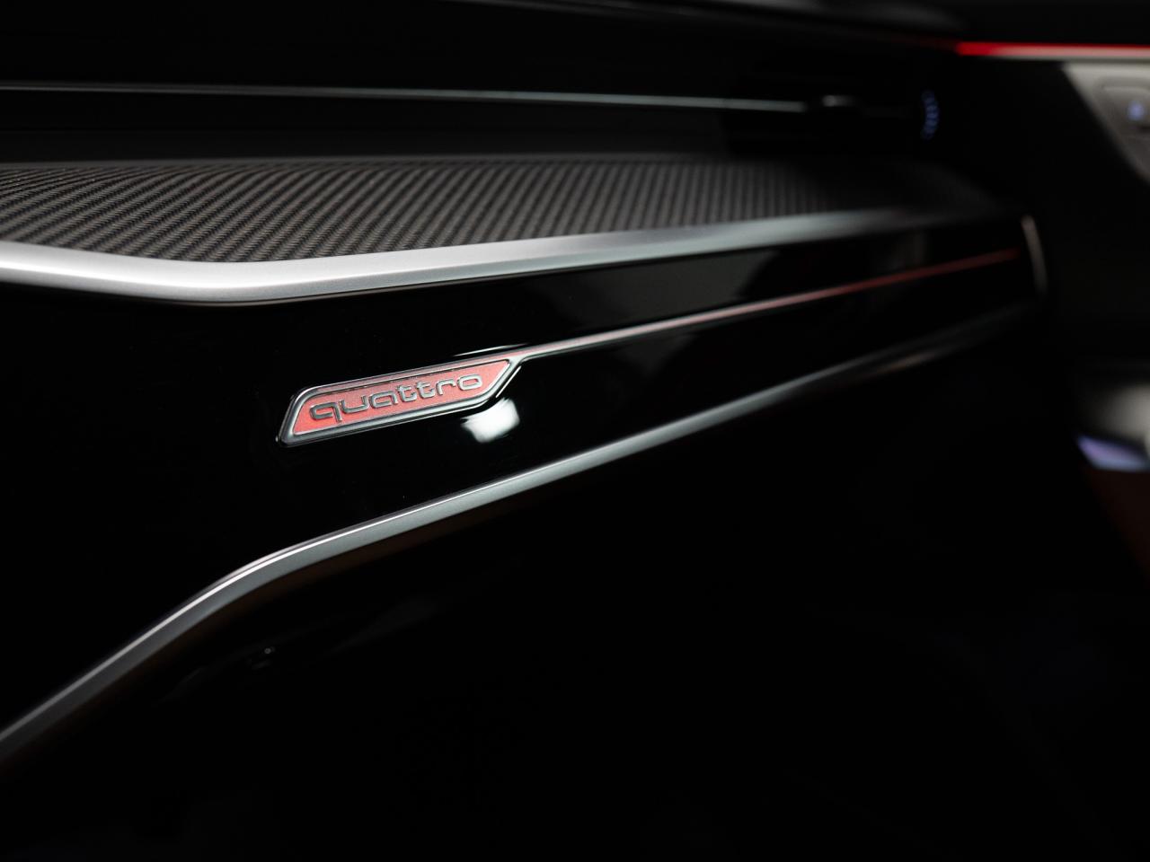 2023 Audi RS 6 Avant BLACK OPTICS | CARBON FIBRE | B&O | 22 IN Photo