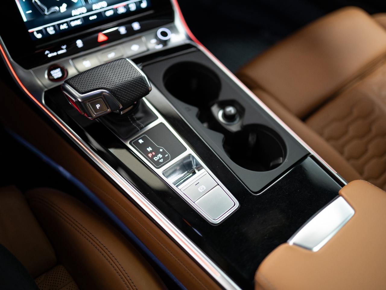 2023 Audi RS 6 Avant BLACK OPTICS | CARBON FIBRE | B&O | 22 IN Photo