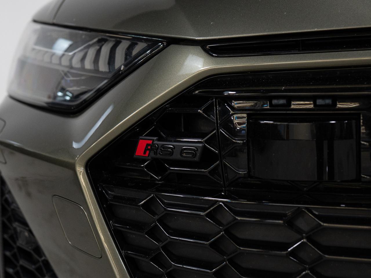 2023 Audi RS 6 Avant BLACK OPTICS | CARBON FIBRE | B&O | 22 IN Photo