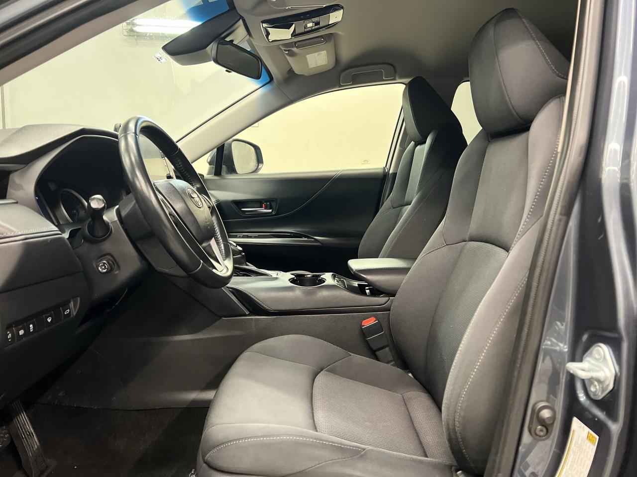 2021 Toyota Venza HYBRID AWD | HTD SEATS | CARPLAY | 18IN ALLOYS Photo