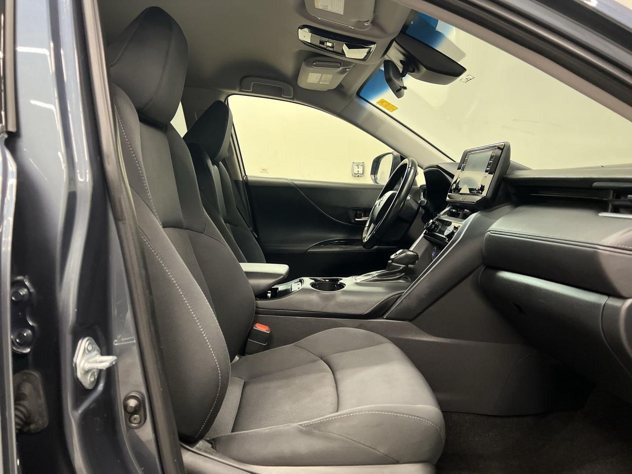 2021 Toyota Venza HYBRID AWD | HTD SEATS | CARPLAY | 18IN ALLOYS Photo