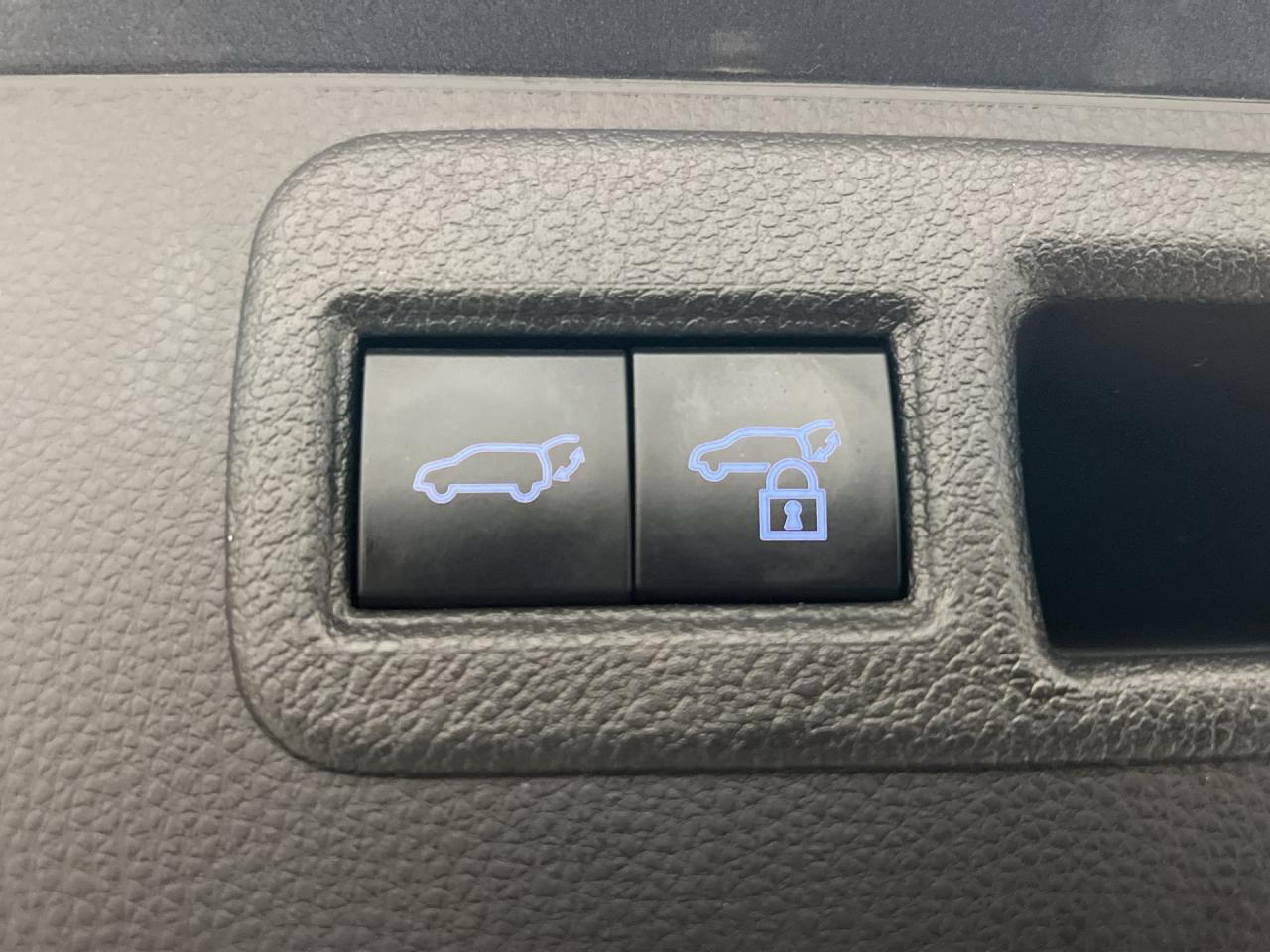 2021 Toyota Venza HYBRID AWD | HTD SEATS | CARPLAY | 18IN ALLOYS Photo