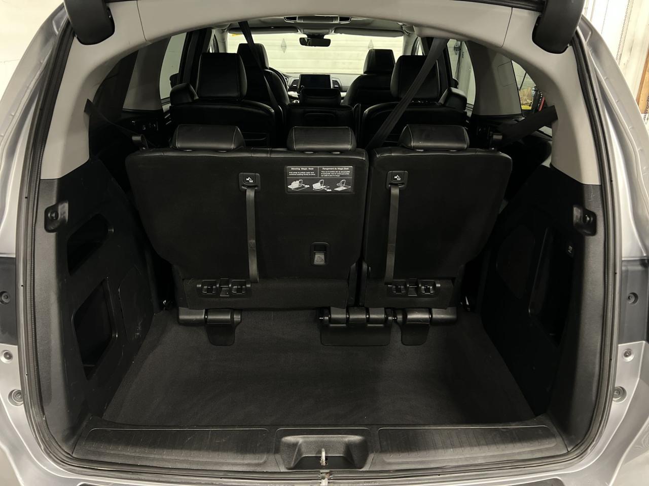 2022 Honda Odyssey EX-L RES | 8-PASS | HTD LEATHER | SUNROOF | DVD Photo