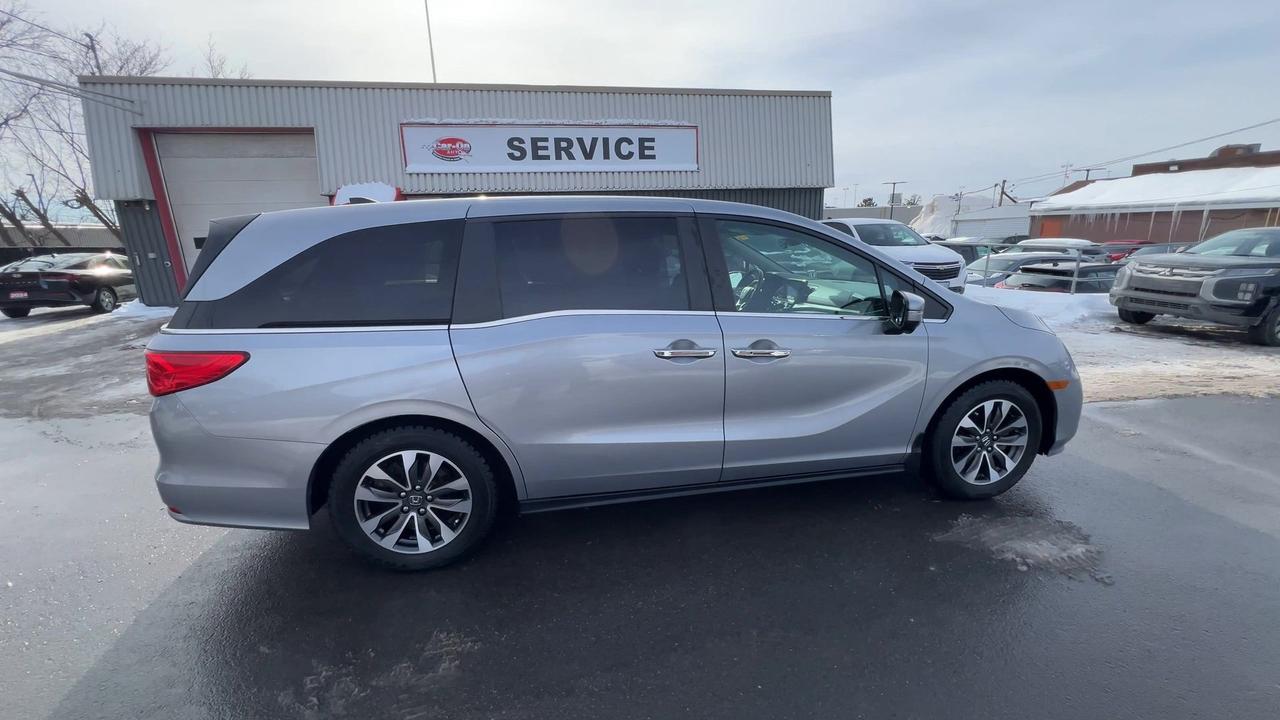 2022 Honda Odyssey EX-L RES | 8-PASS | HTD LEATHER | SUNROOF | DVD Photo