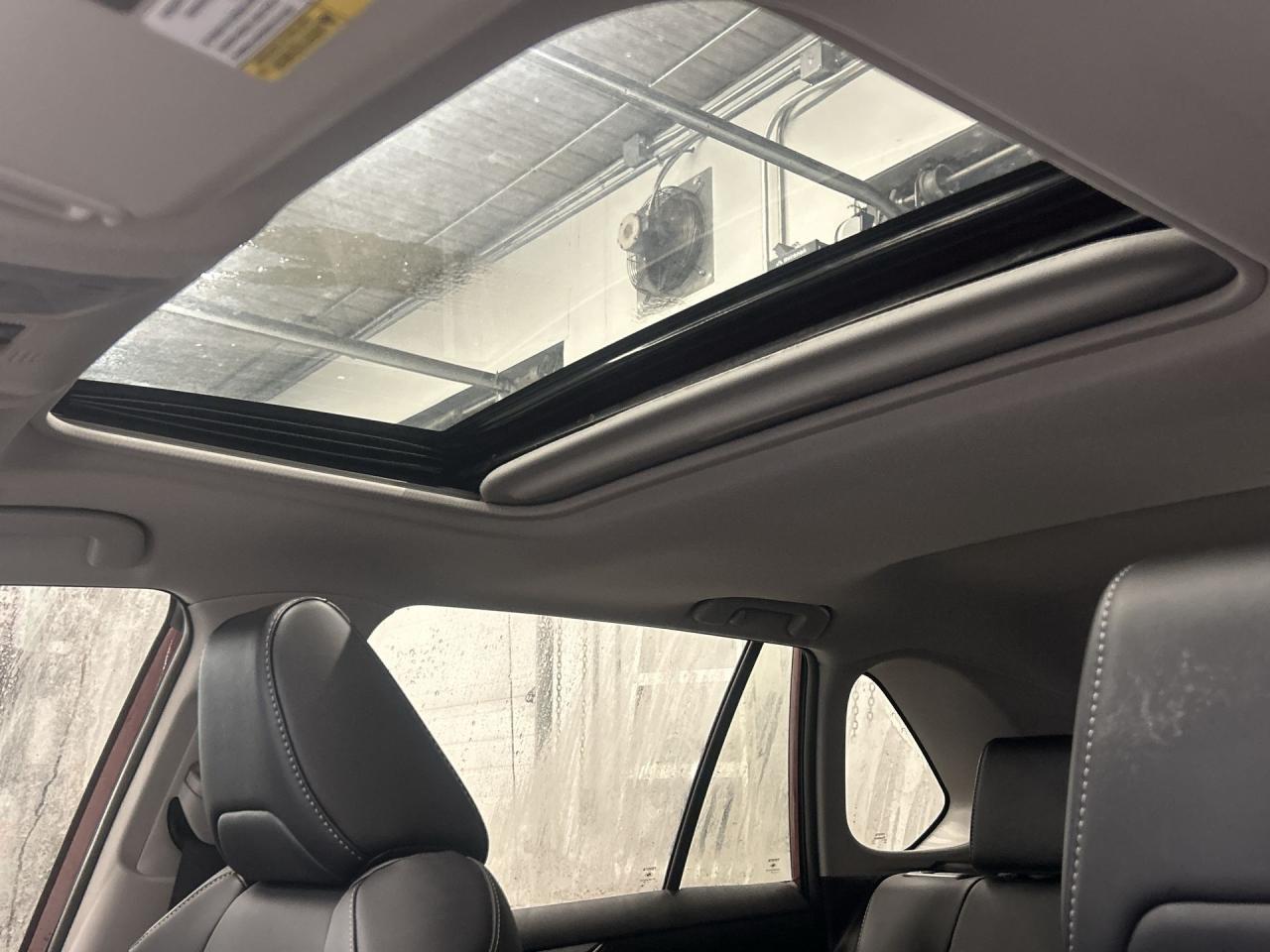 2024 Toyota RAV4 XLE PREMIUM HYBRID AWD | HTD LEATHER | SUNROOF Photo