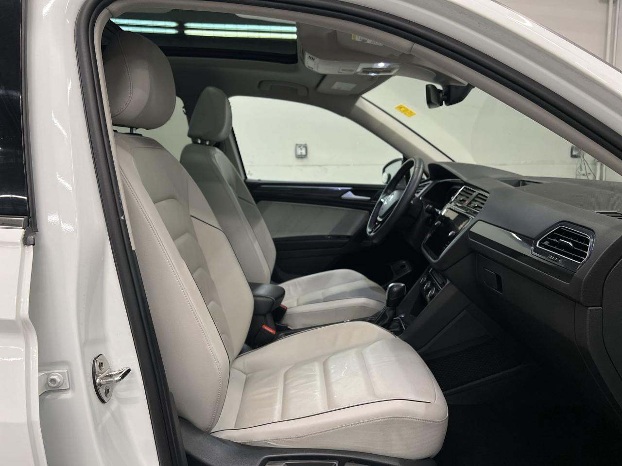 2021 Volkswagen Tiguan HIGHLINE AWD | HTD LEATHER | PANO ROOF | CARPLAY Photo