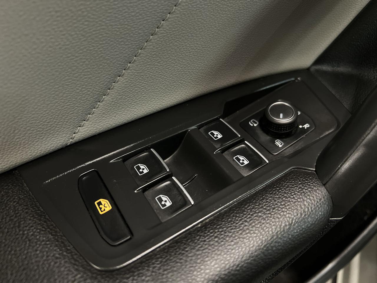 2021 Volkswagen Tiguan HIGHLINE AWD | HTD LEATHER | PANO ROOF | CARPLAY Photo