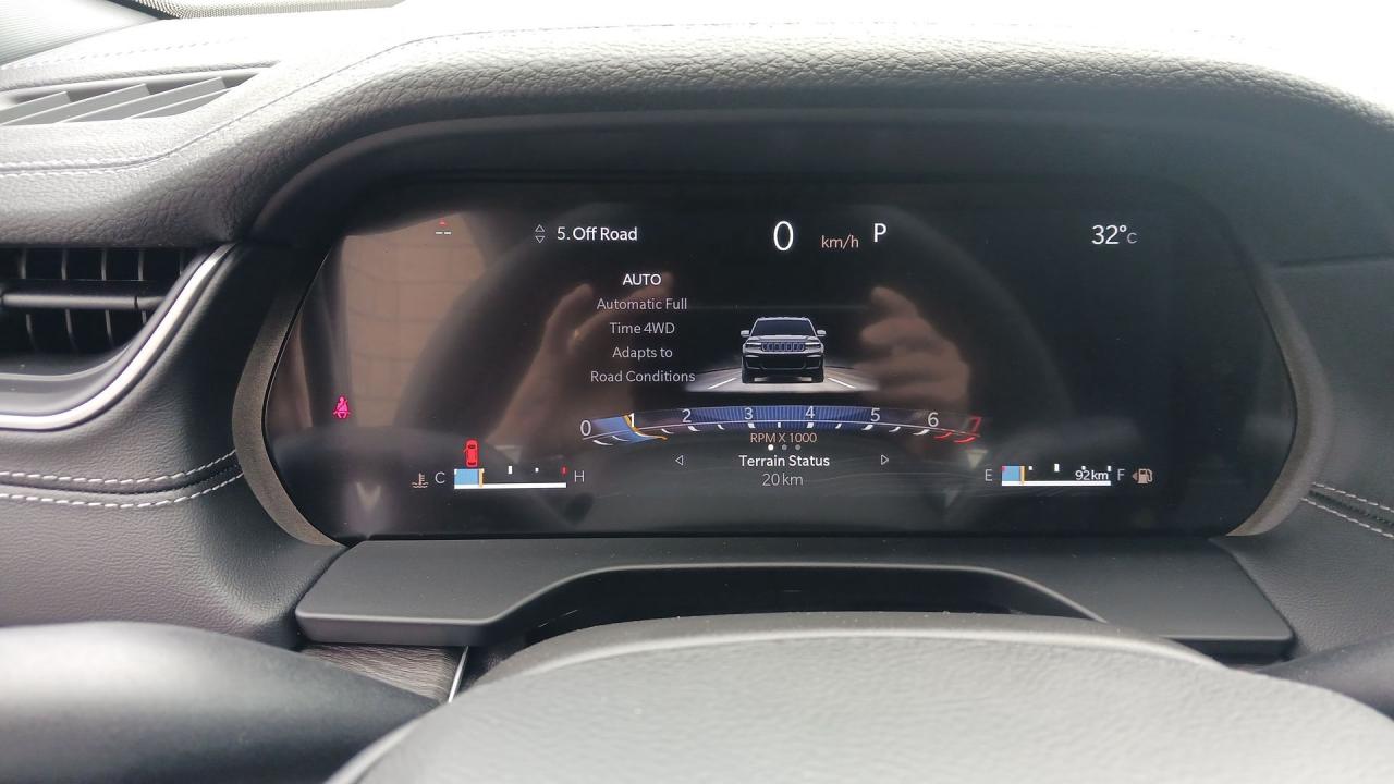 2025 Jeep Grand Cherokee L Limited 4x4 Photo