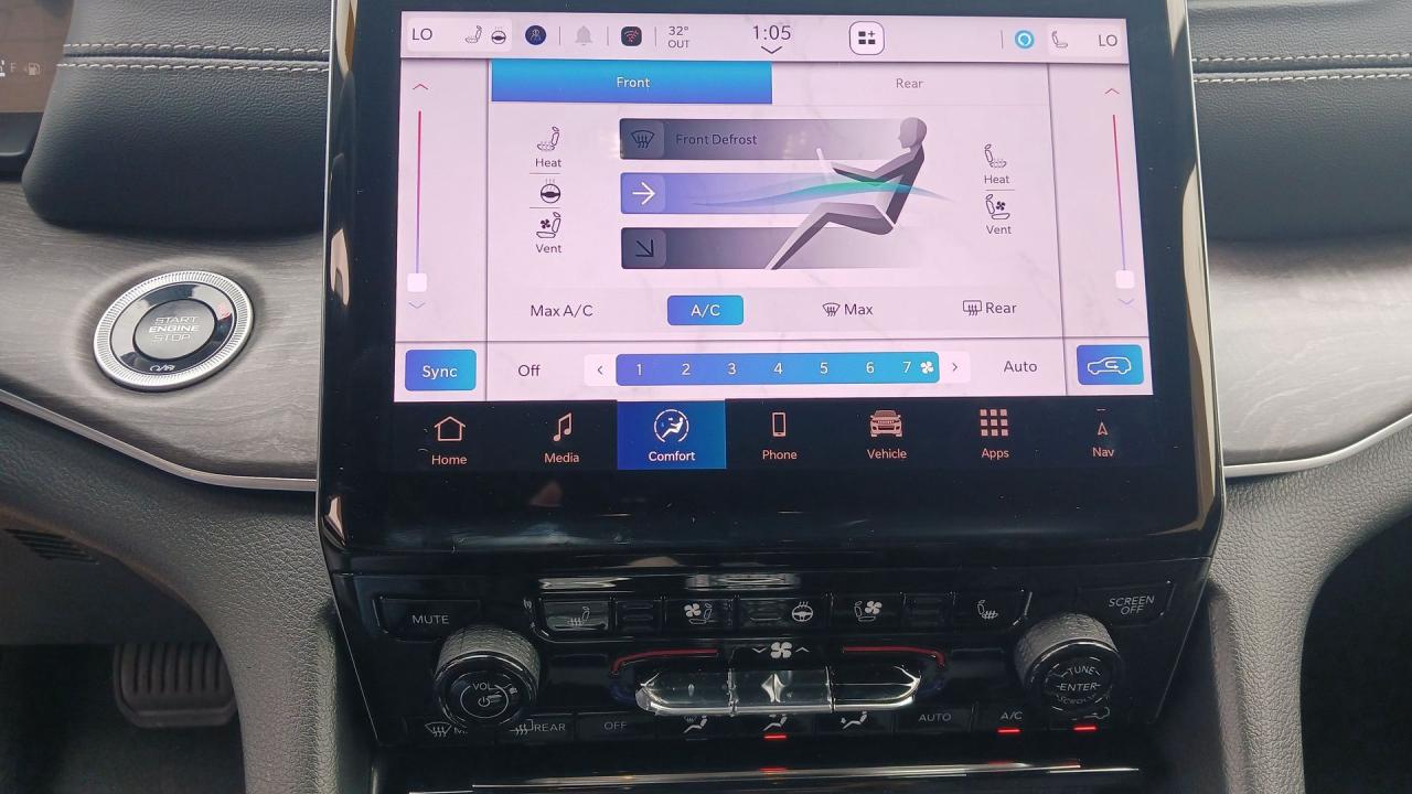 2025 Jeep Grand Cherokee L Limited 4x4 Photo