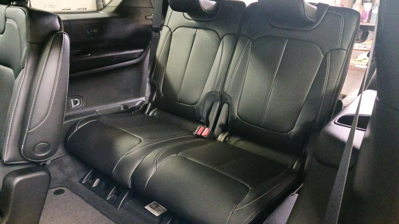 2025 Jeep Grand Cherokee L Limited 4x4 Photo