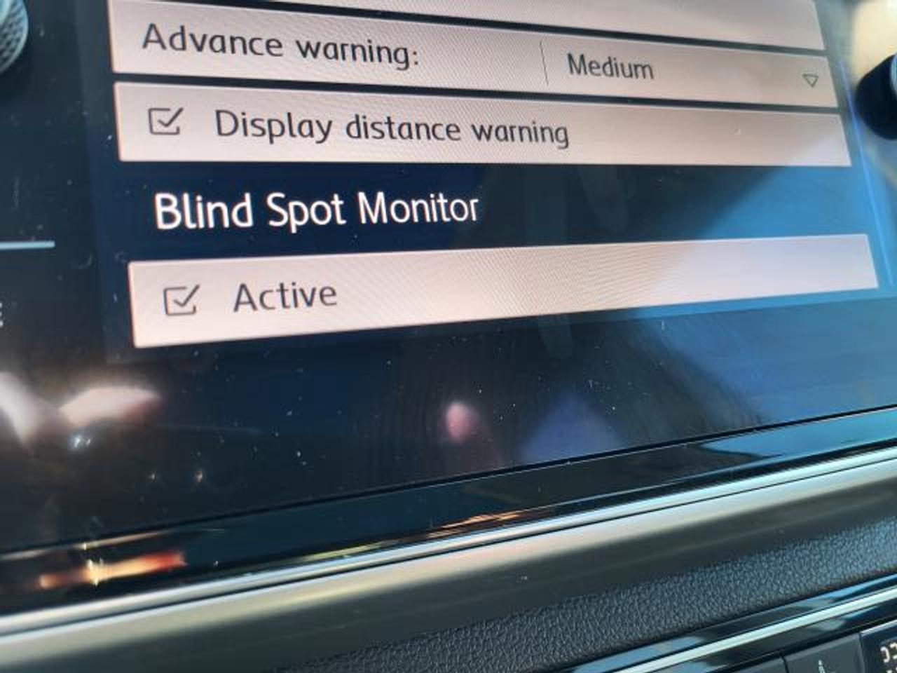 2018 Volkswagen Atlas V6 SEL AWD Photo