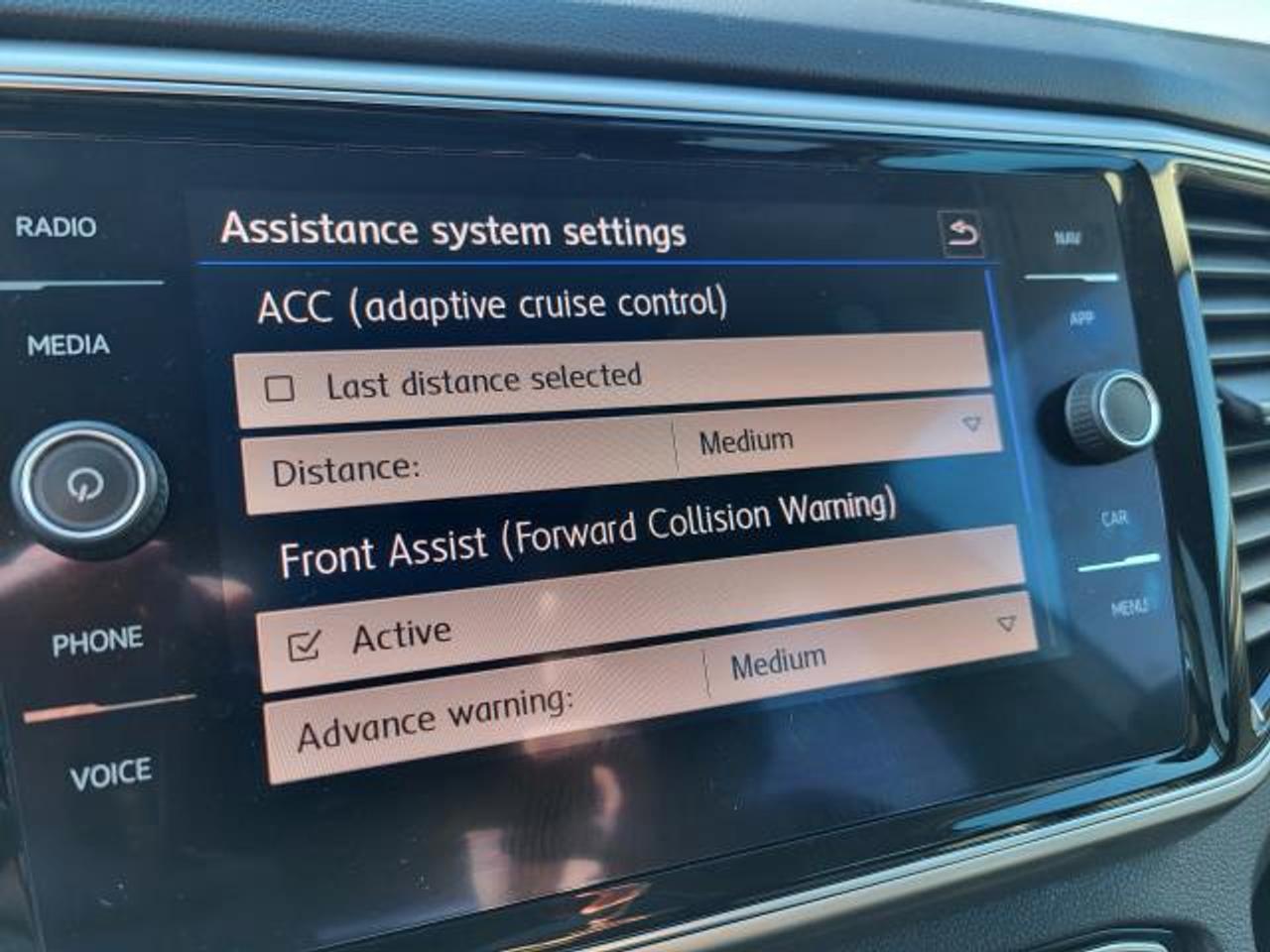 2018 Volkswagen Atlas V6 SEL AWD Photo