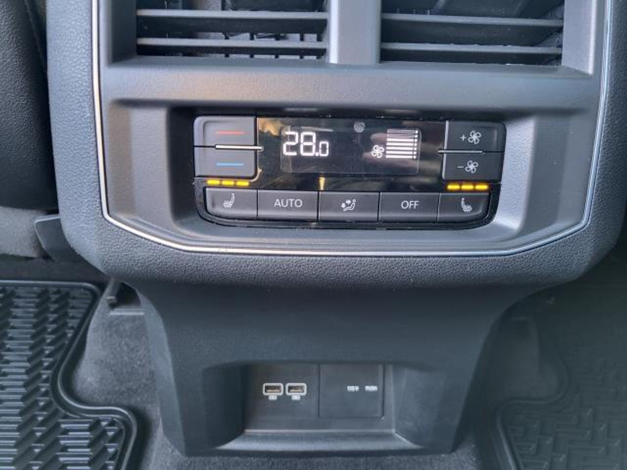 2018 Volkswagen Atlas V6 SEL AWD Photo