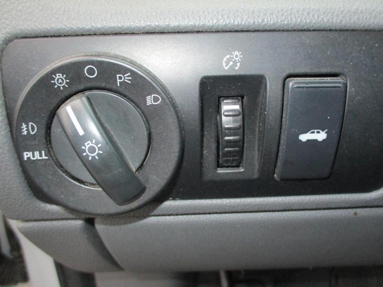 2006 Ford Five Hundred SEL AWD - Photo #10