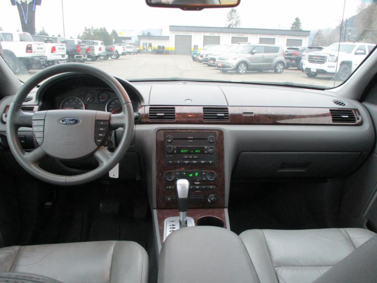 2006 Ford Five Hundred SEL AWD - Photo #17