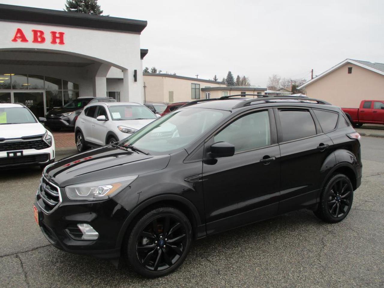 2018 Ford Escape SE FWD Photo0