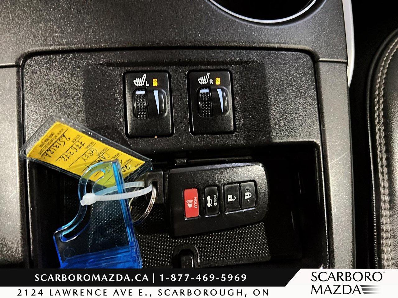 2017 Toyota Camry XLE Photo