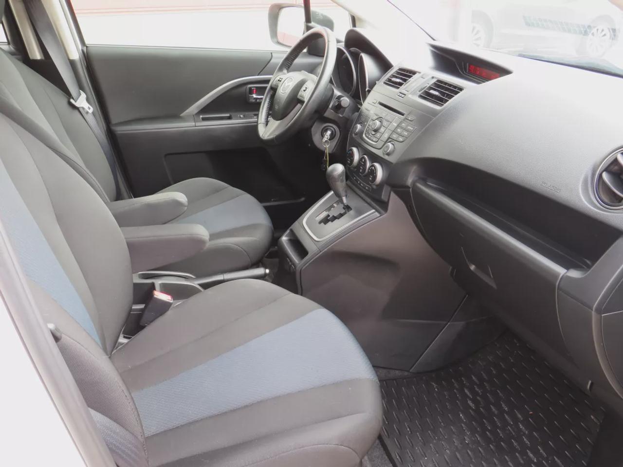 2015 Mazda MAZDA5 Touring | Very Low KM | Clean Title | No Accidents | Safety Certified | Alloy Rims | 6 Passenger | CD Player | Power Options | Photo