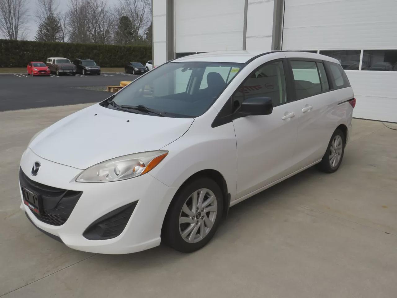2015 Mazda MAZDA5 Touring | Very Low KM | Clean Title | No Accidents | Safety Certified | Alloy Rims | 6 Passenger | CD Player | Power Options | Photo