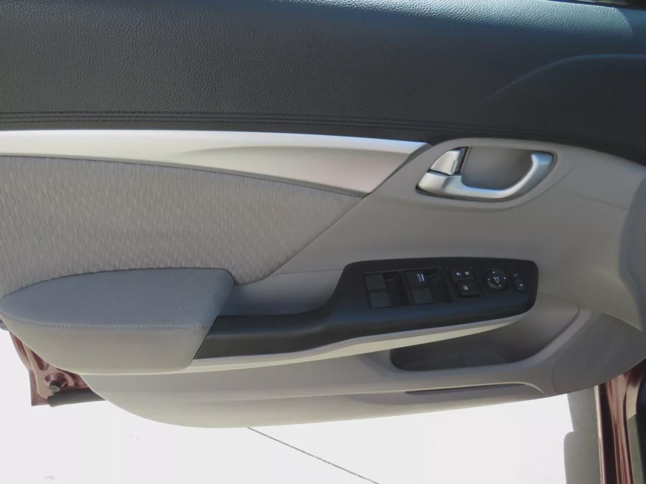 2014 Honda Civic Sedan EX | Safety Certified| Alloy Rims | Remote Start |  Automatic | Sunroof | Push Button Start | Reverse Camera | USB/HDMI | Heated Seats | A/C | Power Doors | Power Locks | Digital Touchscreen | CD Player | Cruise Control | Bluetooth Photo