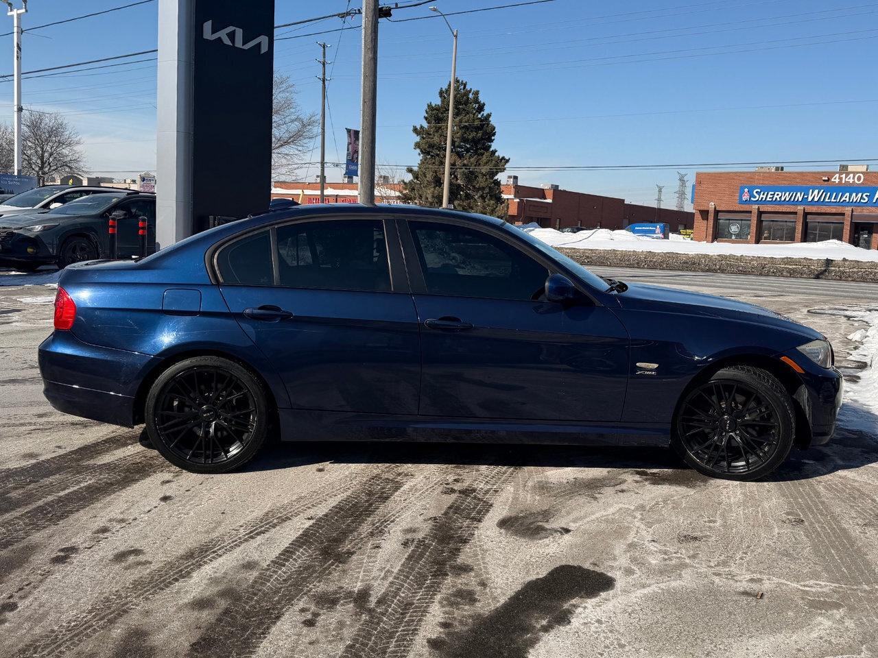 2011 BMW 3 Series 328i X-Drive   Extra Set Of Rims & Tires Photo4