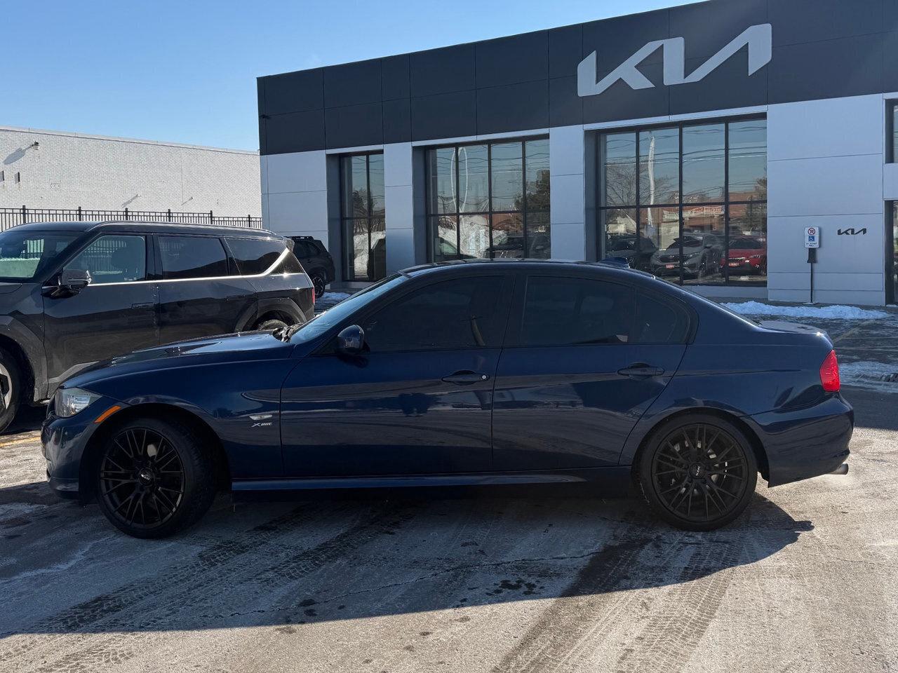 2011 BMW 3 Series 328i X-Drive   Extra Set Of Rims & Tires Photo0