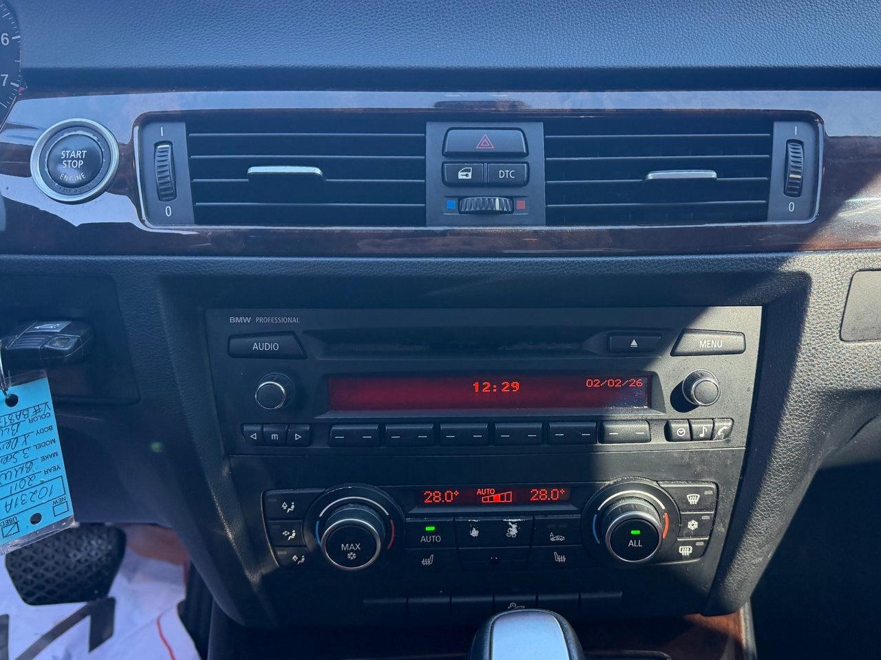 2011 BMW 3 Series 328i X-Drive   Extra Set Of Rims & Tires Photo