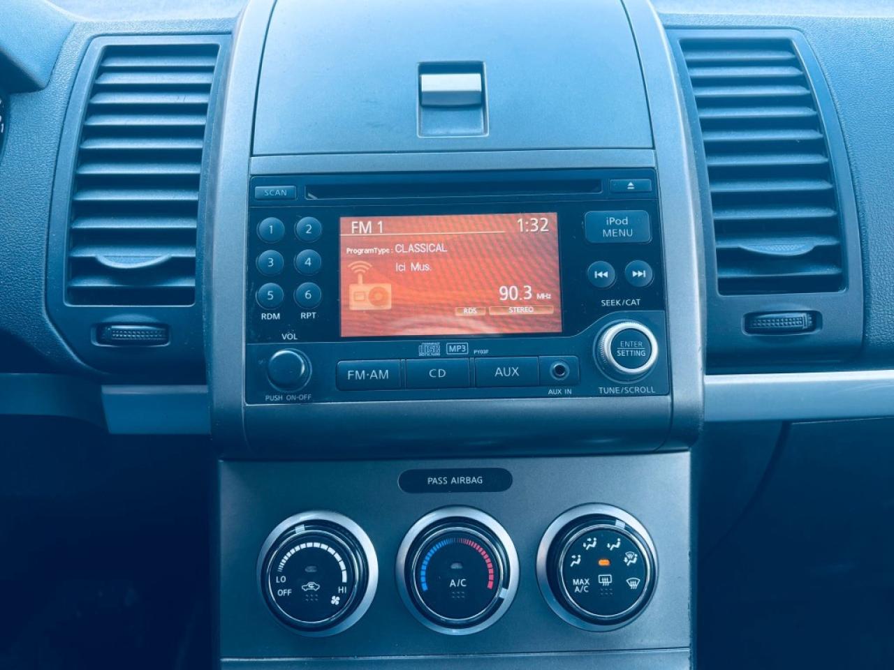 2012 Nissan Sentra 4dr Sedan I4 CVT 2.0 S Photo