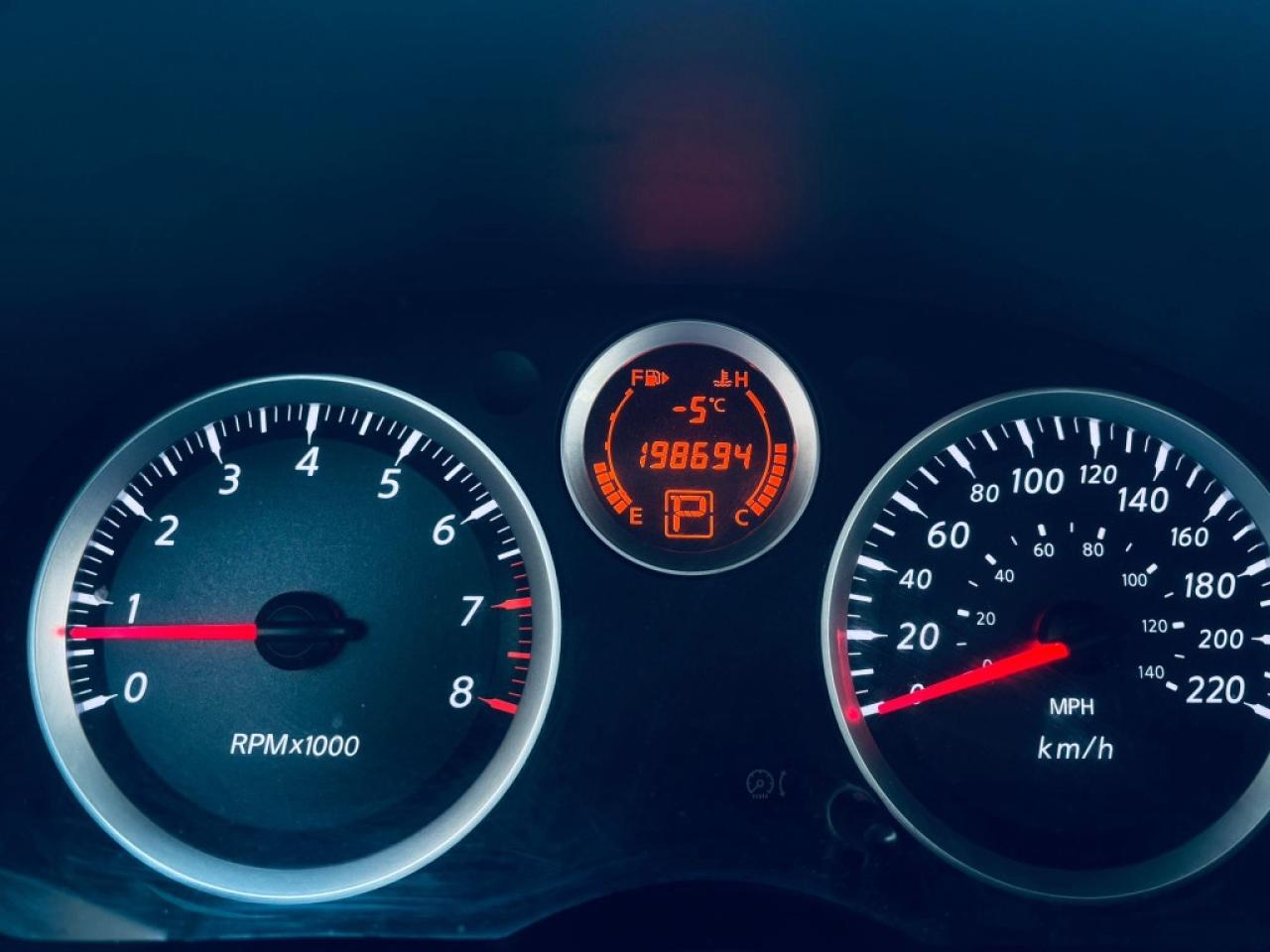 2012 Nissan Sentra 4dr Sedan I4 CVT 2.0 S Photo