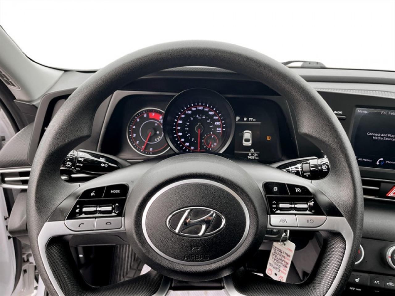 2021 Hyundai Elantra Essential Photo