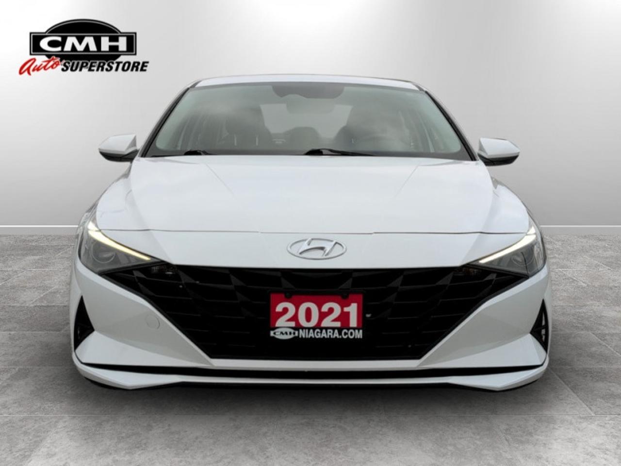 2021 Hyundai Elantra Essential  *VERY CLEAN - LOW KMS* Photo