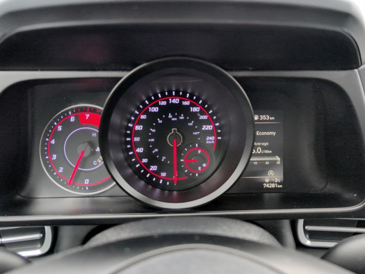 2021 Hyundai Elantra Essential  *VERY CLEAN - LOW KMS* Photo