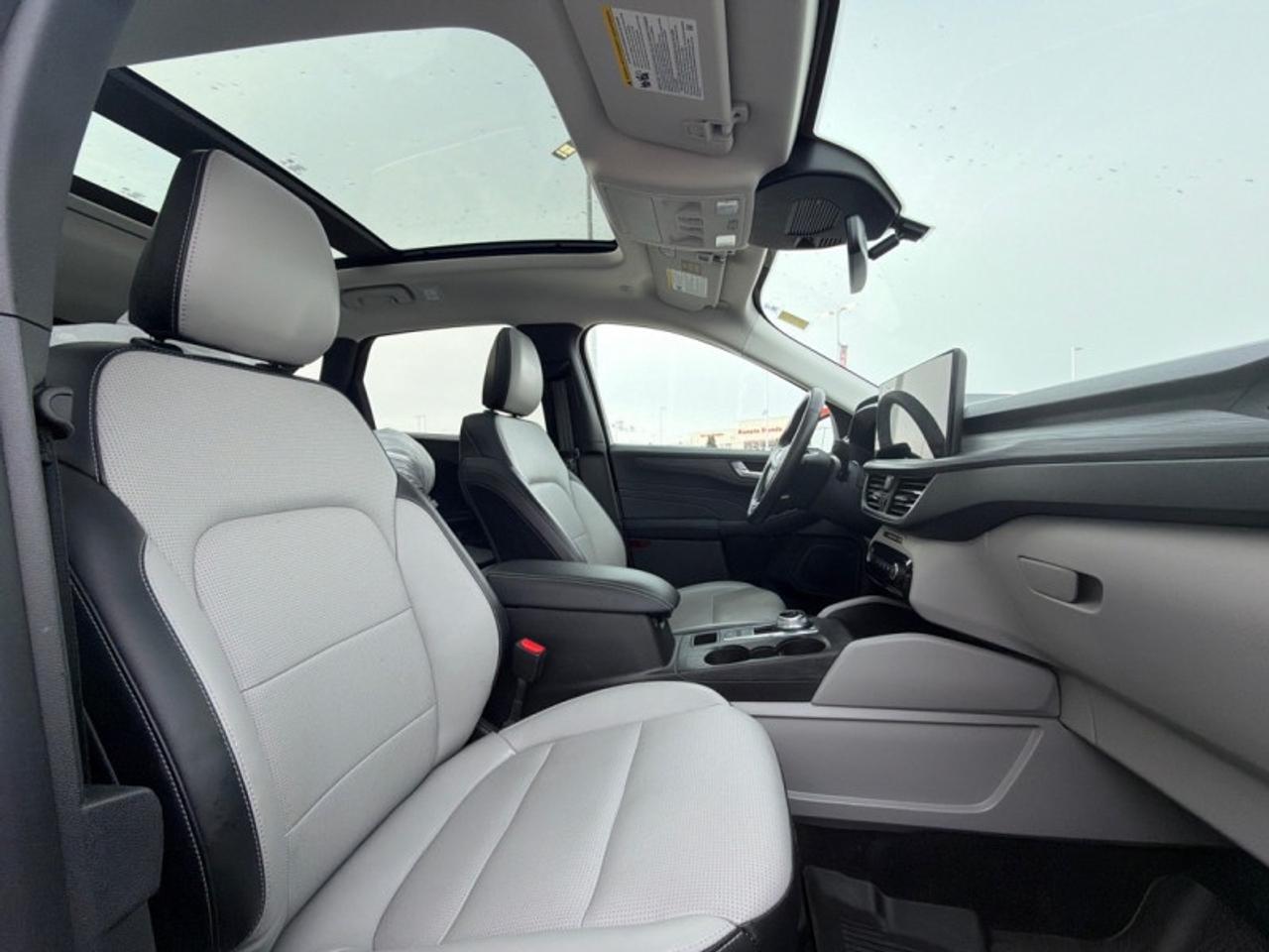 2025 Ford Escape Platinum Photo