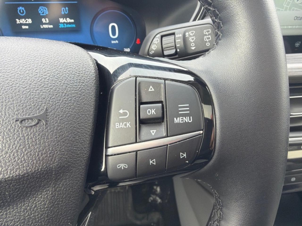 2025 Ford Escape Platinum Photo