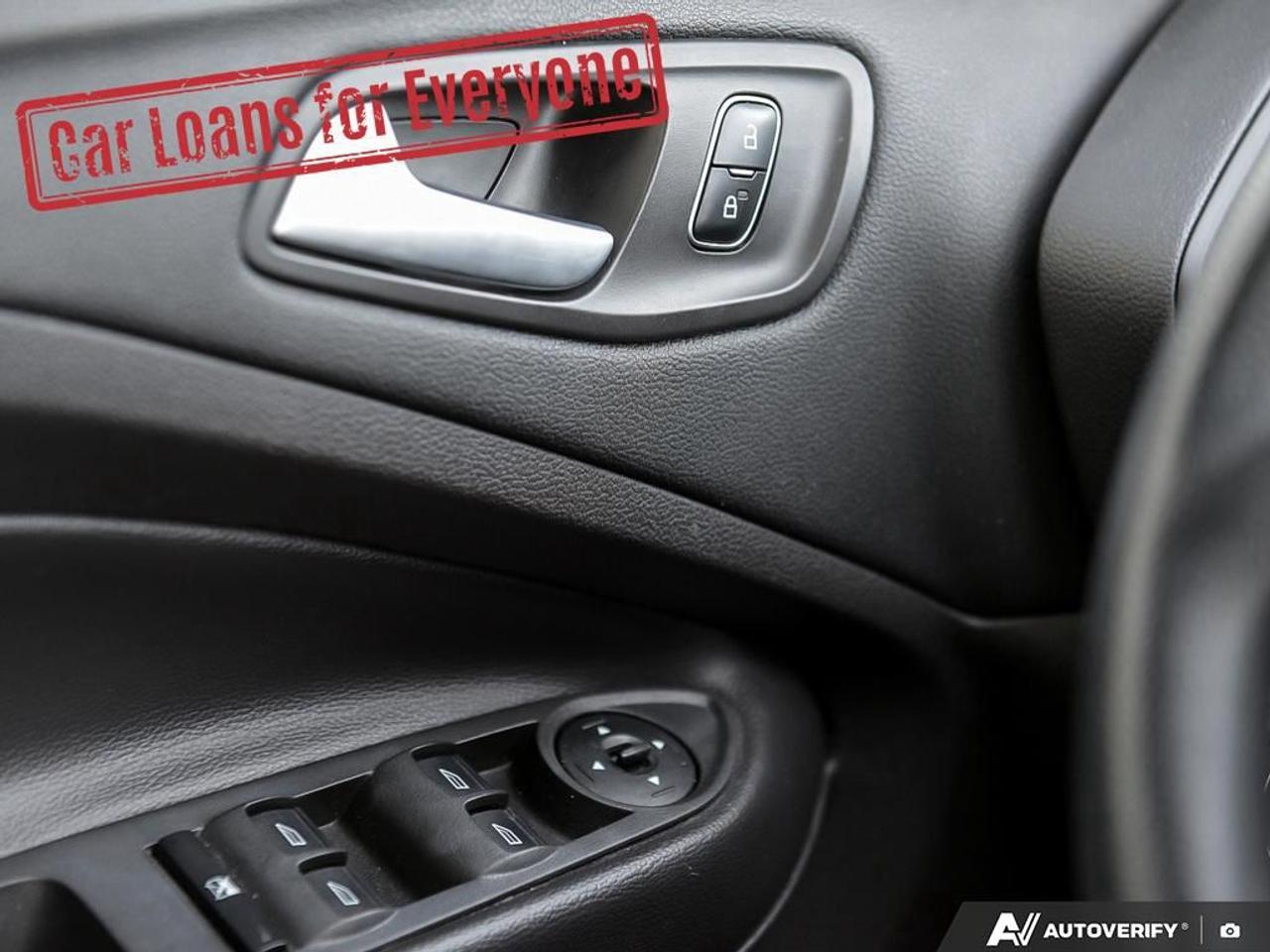 2017 Ford Escape SE Photo