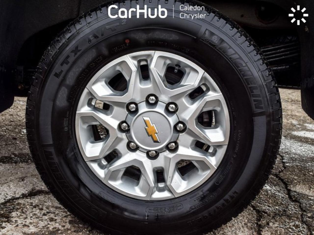 2024 Chevrolet Silverado 2500 HD LT4WD Crew Cab 159" 6.6L 5 passengers with captain chair Photo