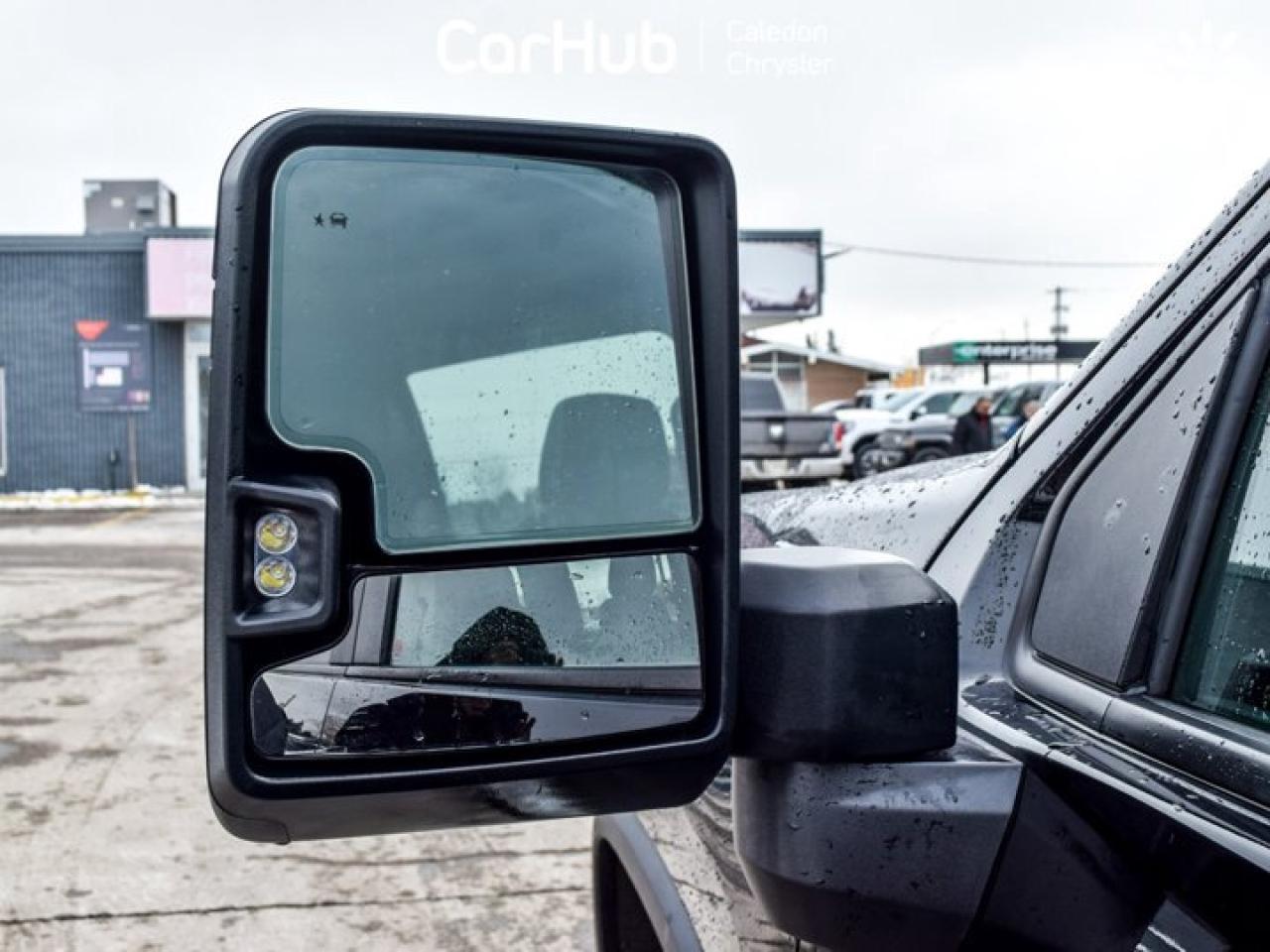 2024 Chevrolet Silverado 2500 HD LT4WD Crew Cab 159" 6.6L 5 passengers with captain chair Photo